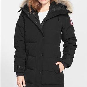 Canada Goose Shelburne Parka size Medium